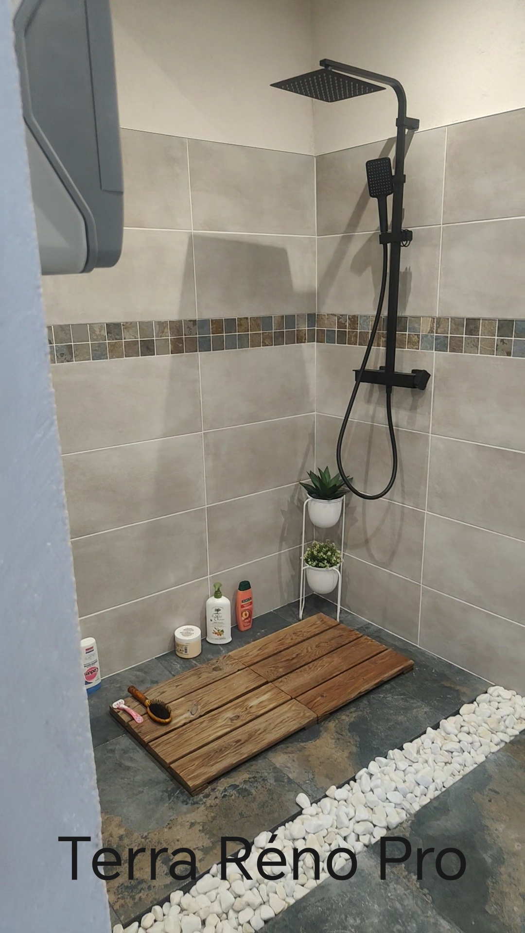Création d'une salle de bain extérieure vignette 3